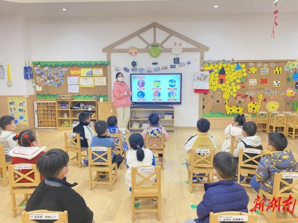 禁毒宣传从娃娃抓起