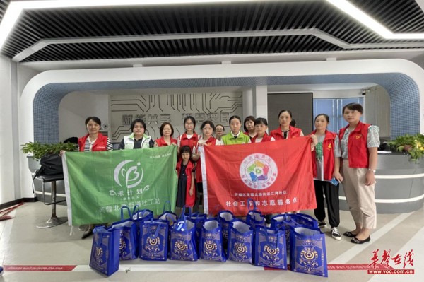 江湾社区：五社联动聚合力 入户排患保安全