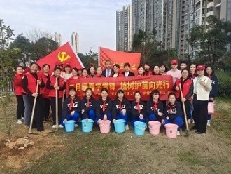 工会动态丨江湾社区工会联合辖区企业工会志愿者参加植树节活动