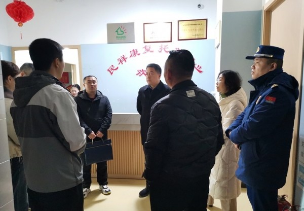 孙铁龙督查辖区为残服务机构安全生产工作